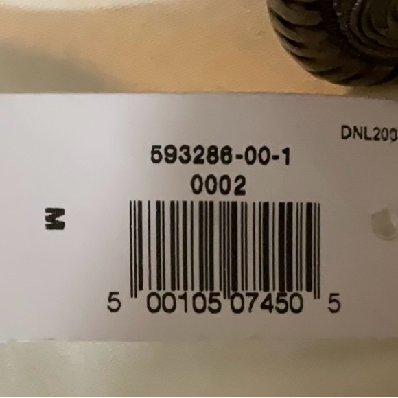 Banana Republic Arroyo Belt Leather with Studs SZ M NWT - Picture 5 of 5